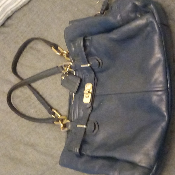 Coach Leather Purse - Picture 2 of 6